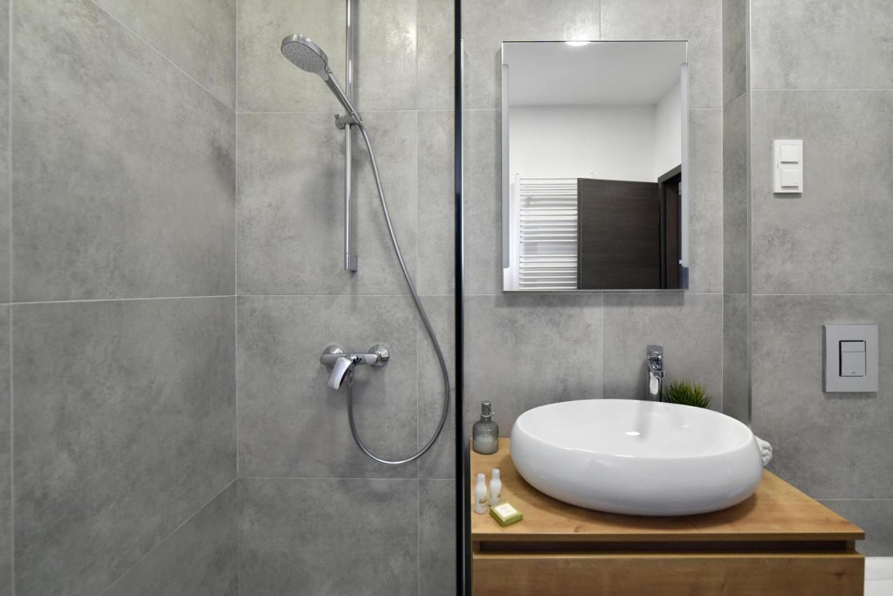 Zrinski Premium Suites & Rooms Zagreb Exterior photo