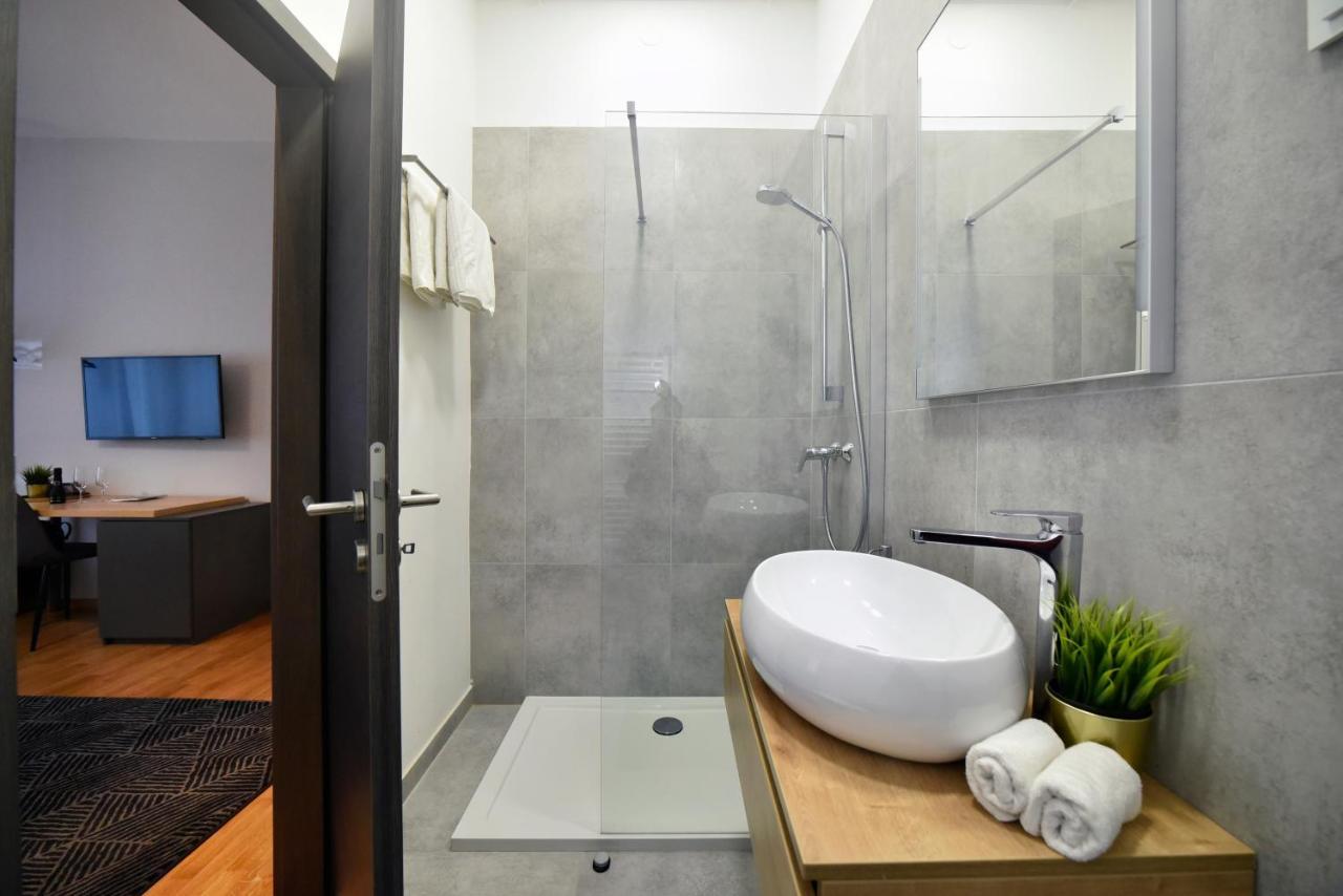 Zrinski Premium Suites & Rooms Zagreb Exterior photo